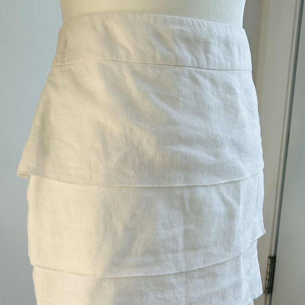 Larry Levine Crisp White Linen Blend Tiered Midi Skirt - US 8